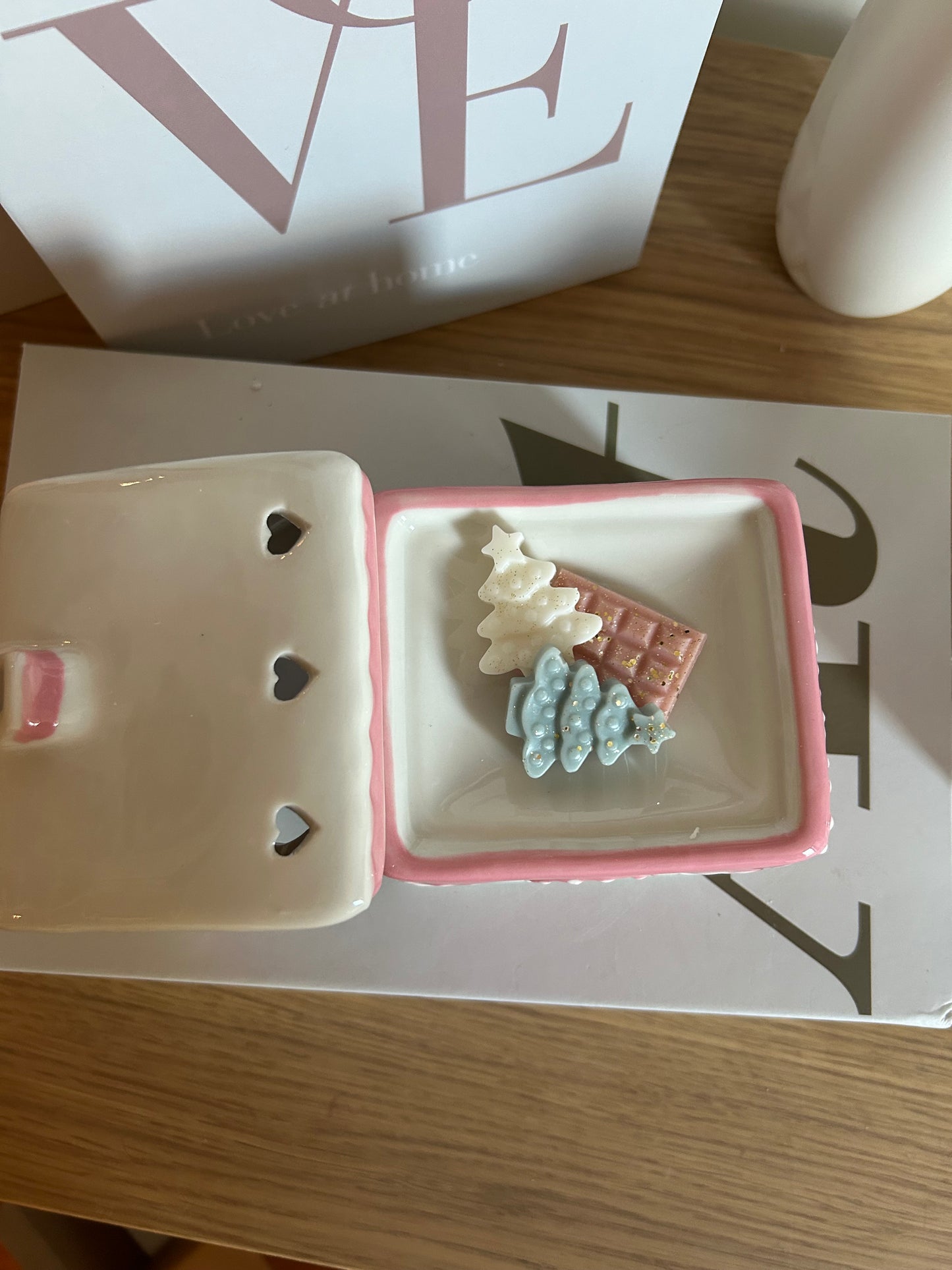 Brûleur Maison pain d’épice rose